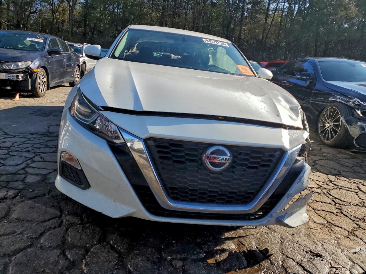 Nissan Altima S Image 12