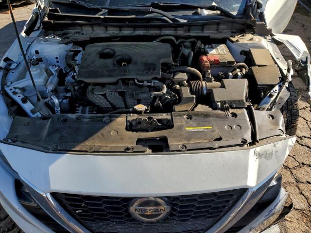 Nissan Altima S Image 11