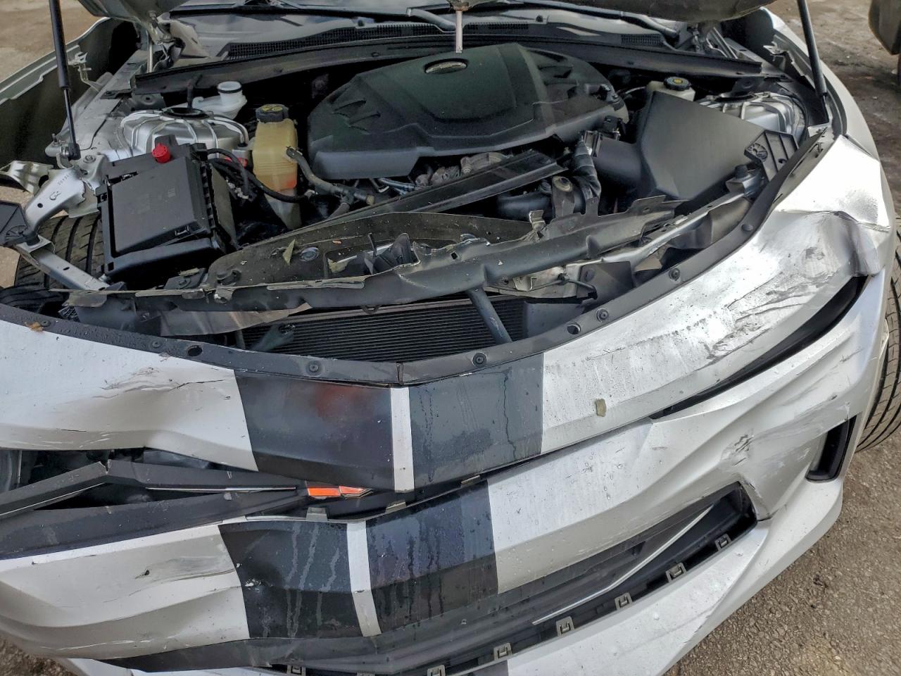 Chevrolet Camaro Lt Image 11