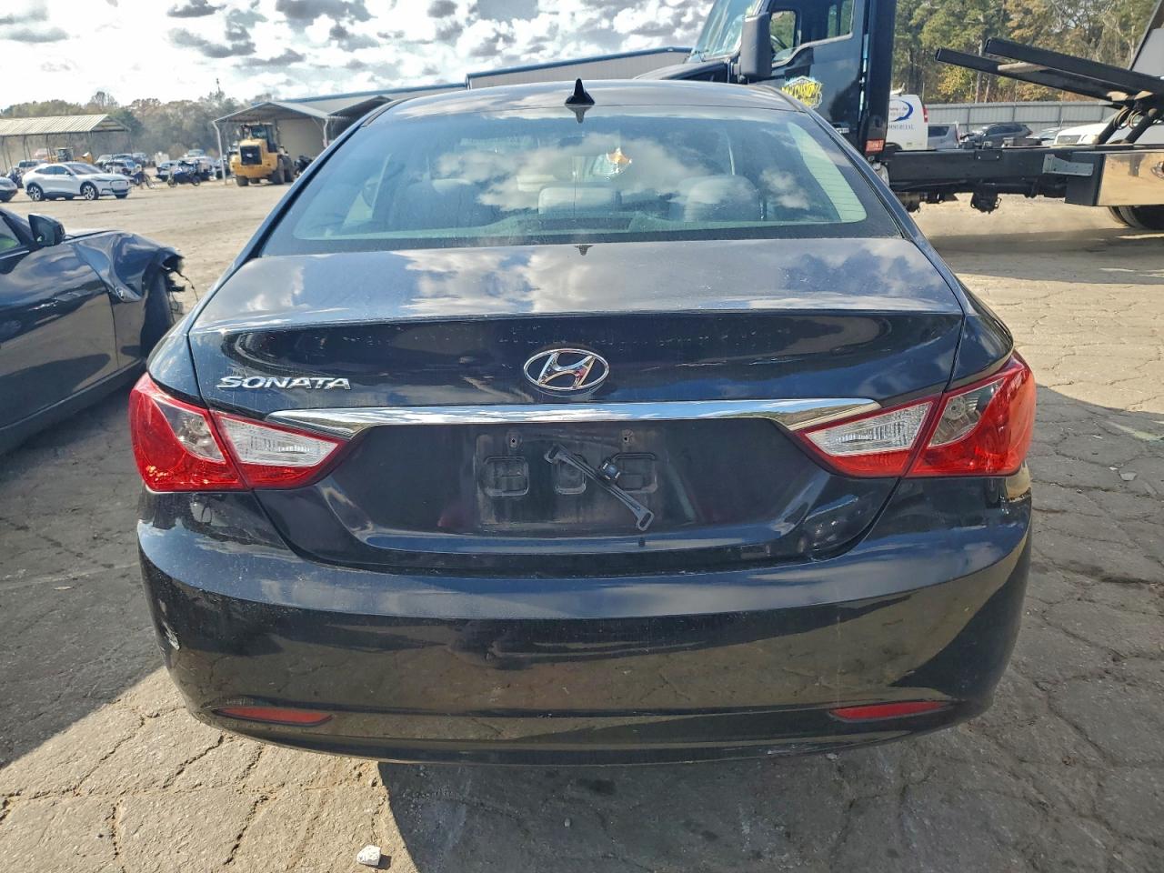 Hyundai SONATA Gls Image 5