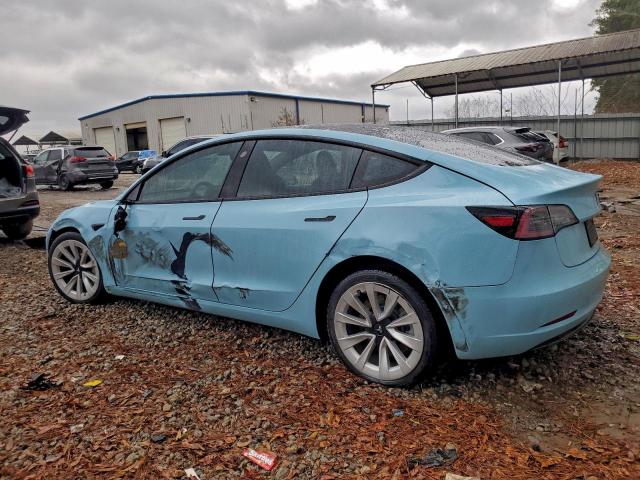Tesla Model 3 Image 5