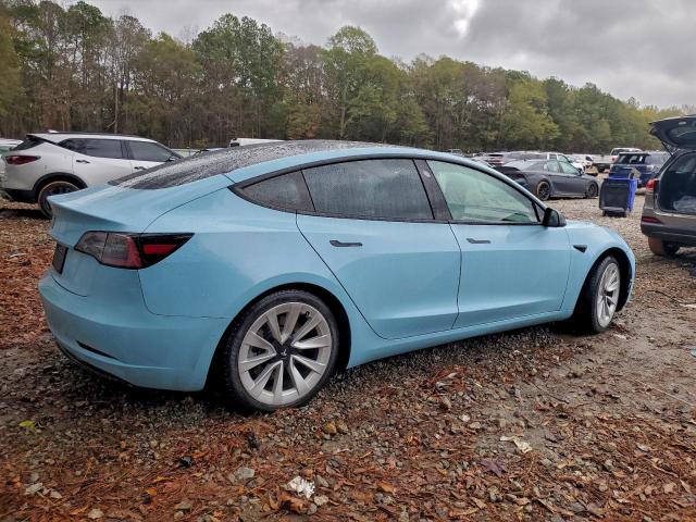 Tesla Model 3 Image 3