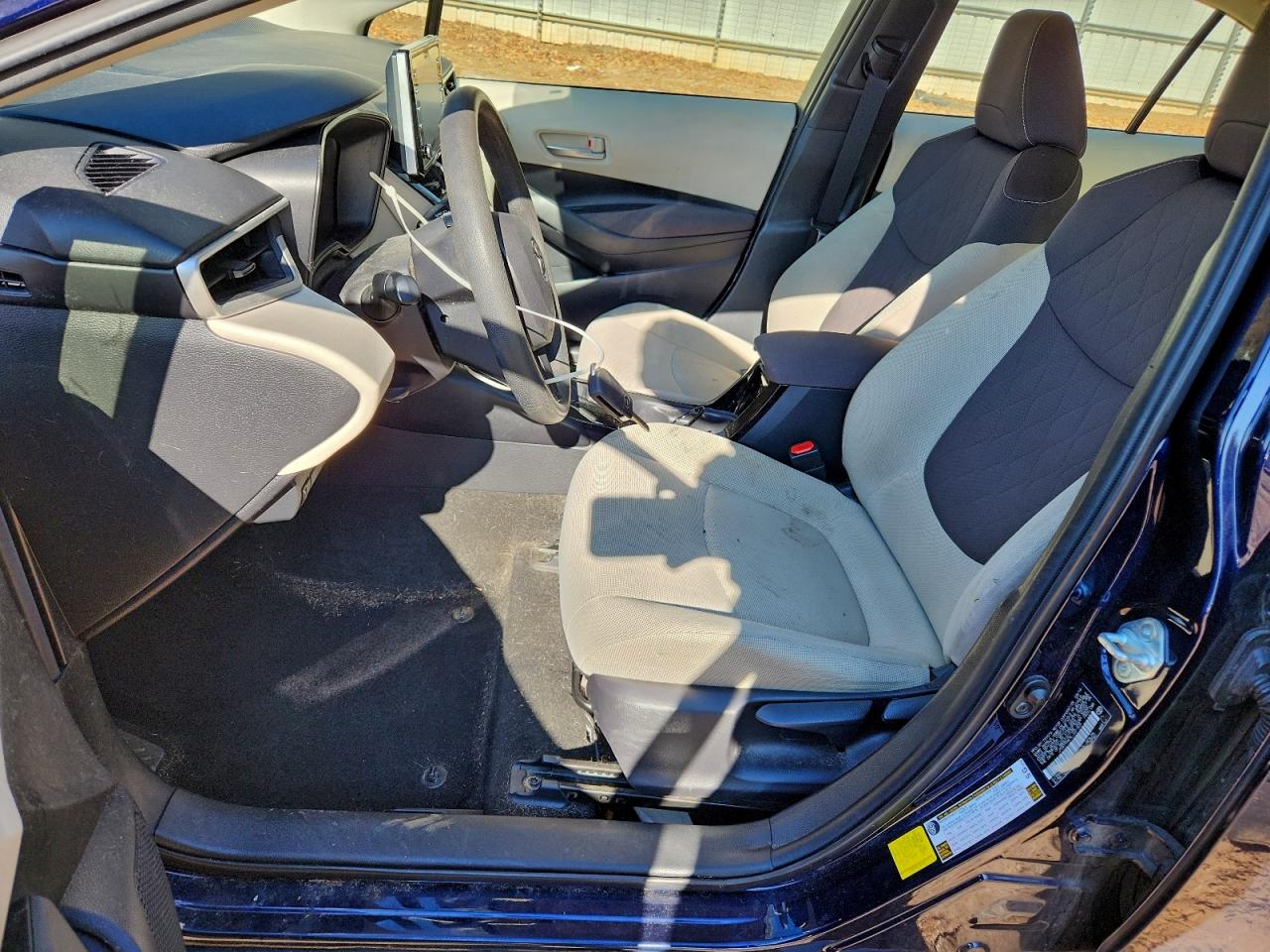 Toyota Corolla Le Image 11