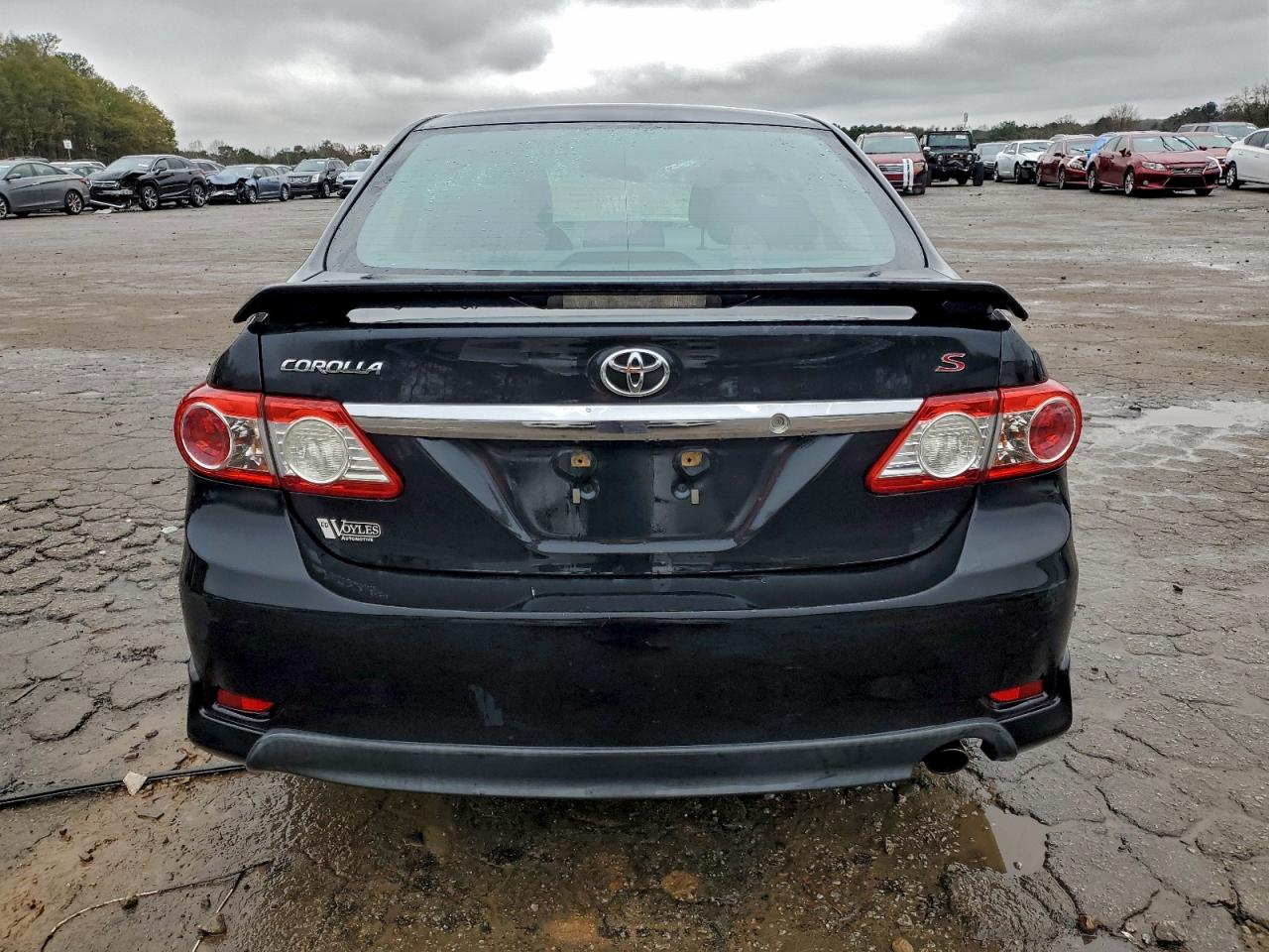 Toyota Corolla Base Image 3