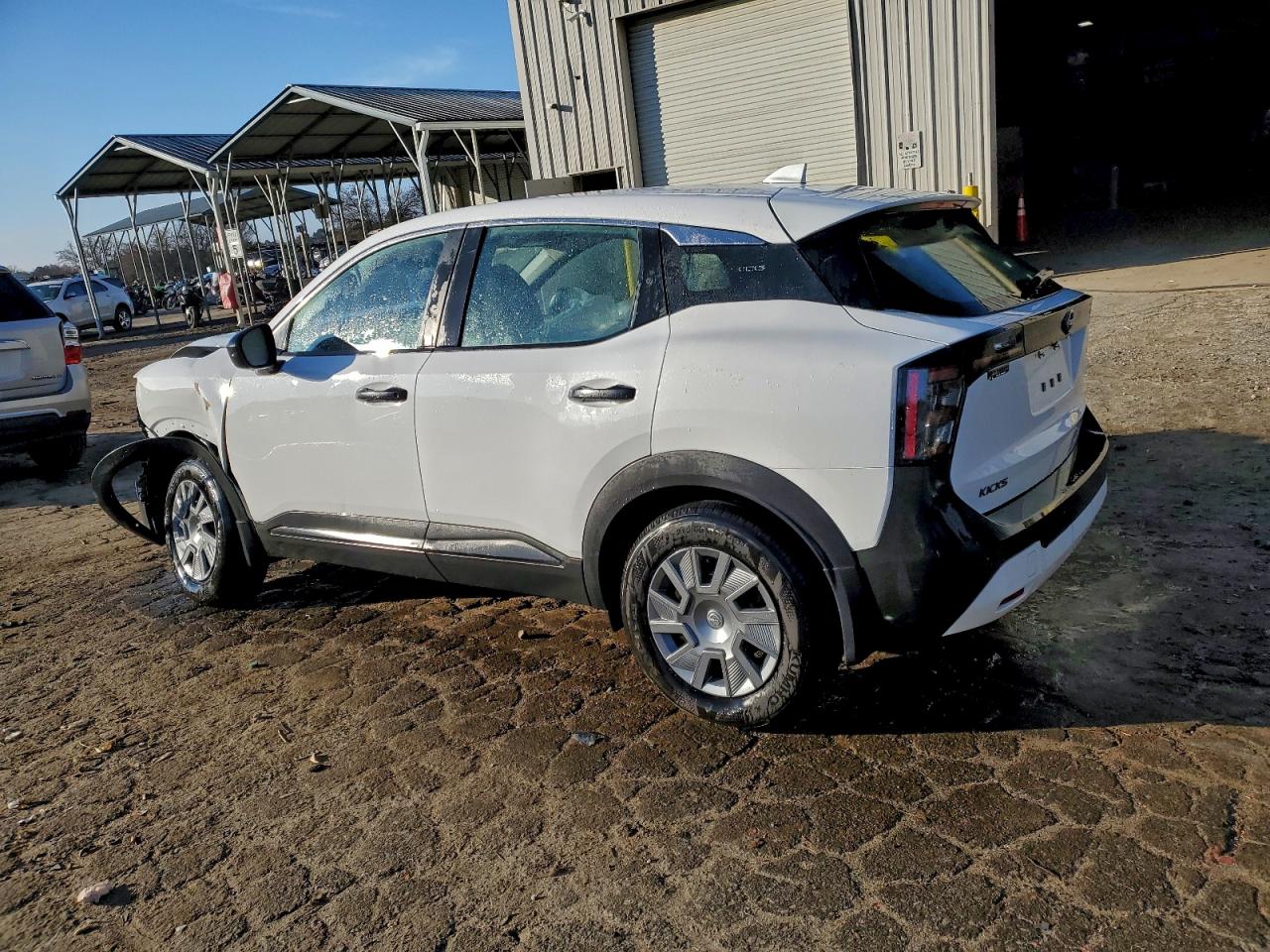Nissan Kicks S Image 3