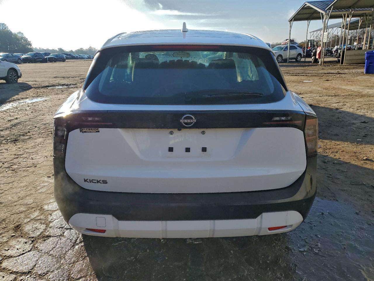 Nissan Kicks S Image 5