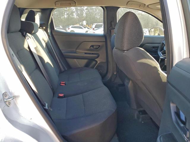 Nissan Kicks S Image 8