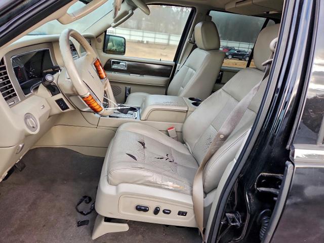 Lincoln Navigator Image 4