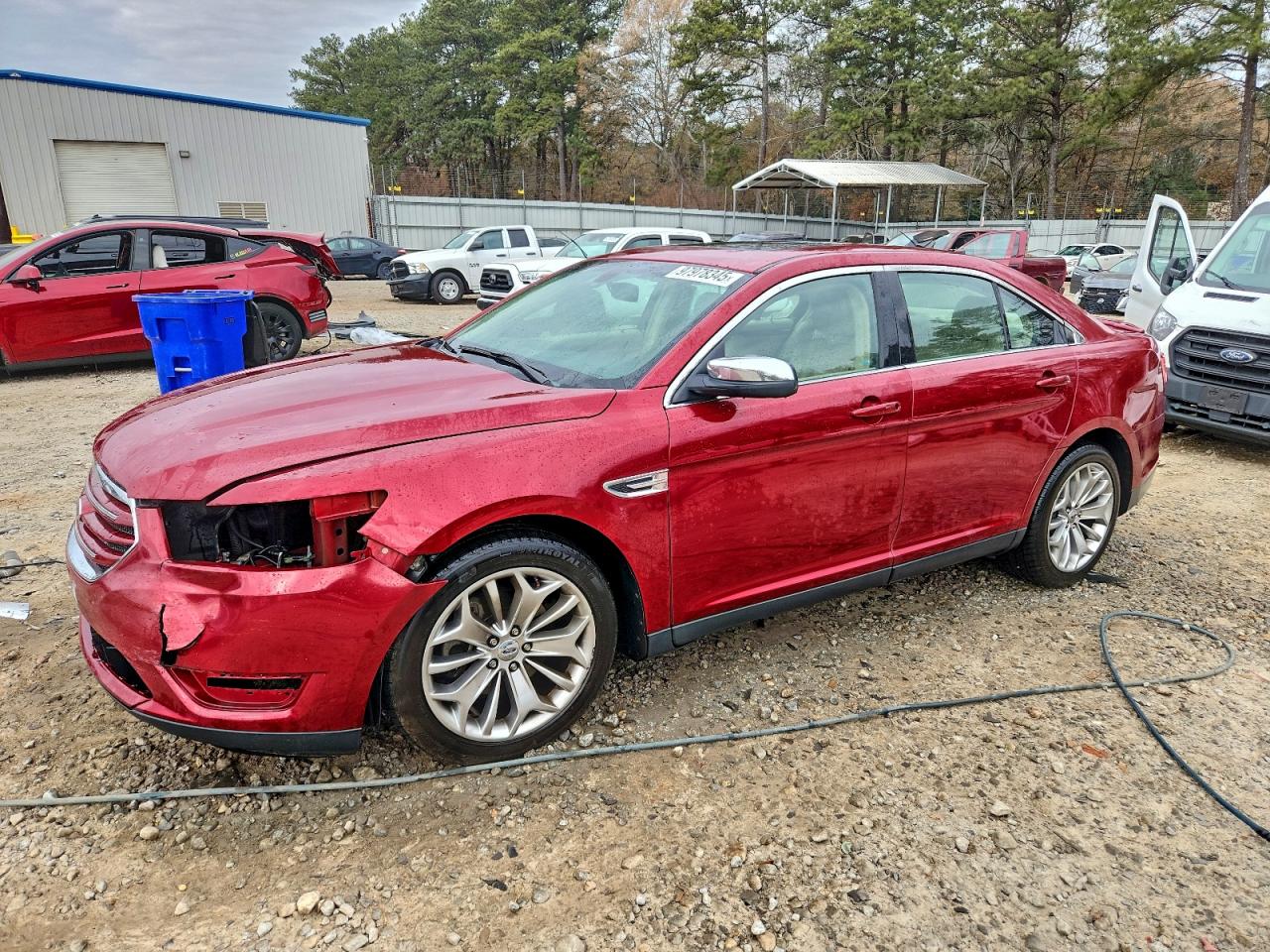Ford Taurus Limited Image 1