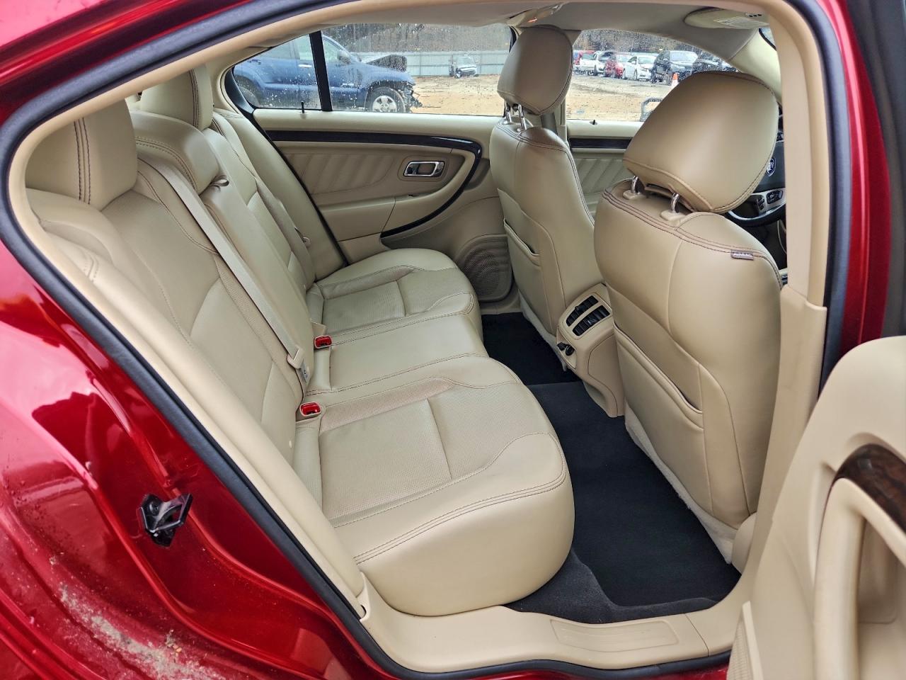 Ford Taurus Limited Image 5