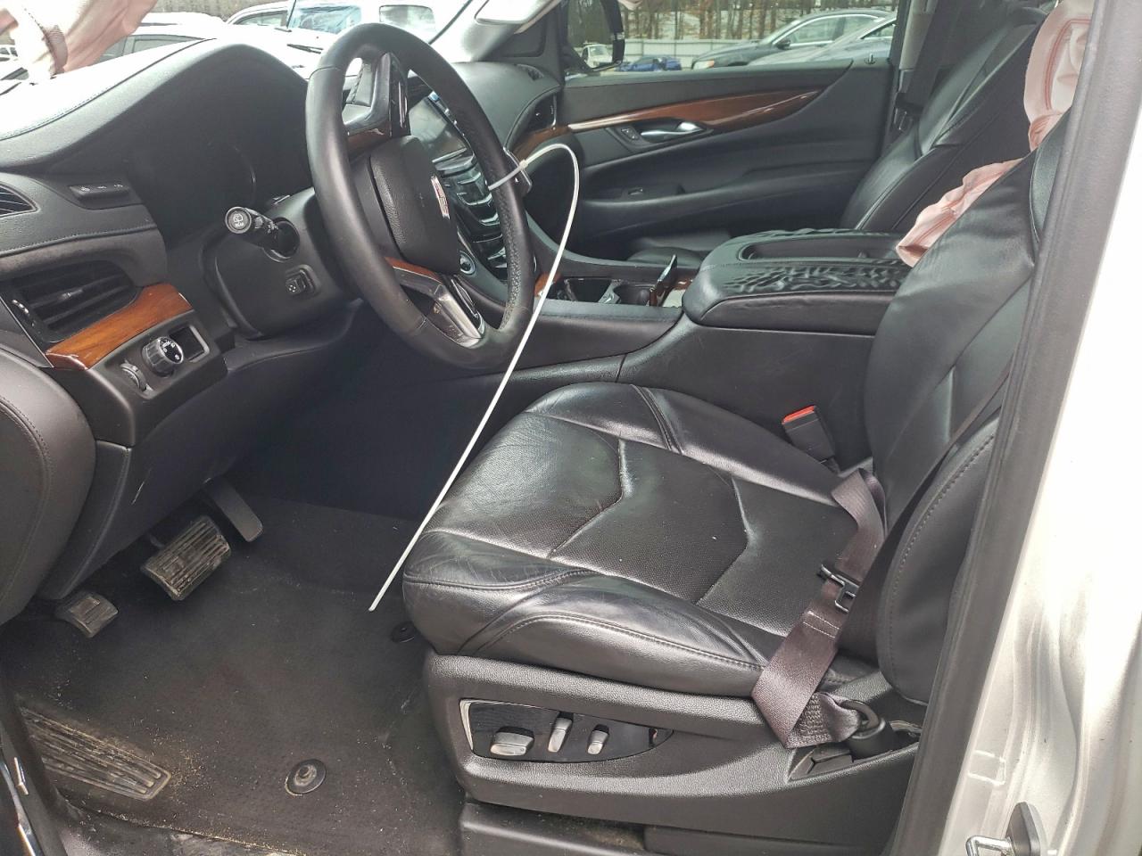 Cadillac Escalade Esv Luxury Image 8