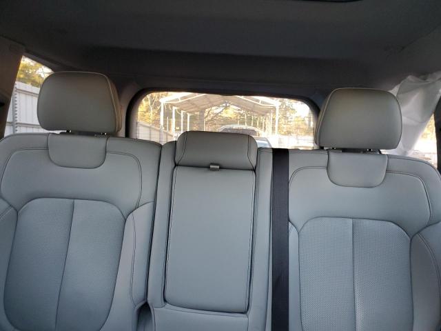 Jeep Grand Cherokee Overland Image 9