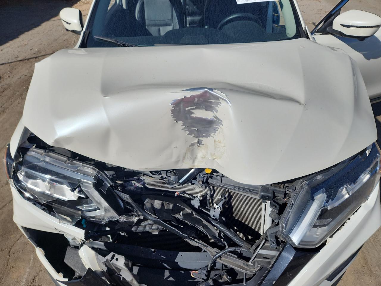 Nissan Rogue S Image 9