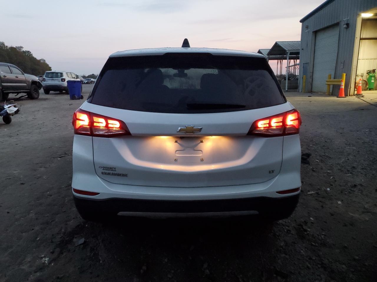 Chevrolet Equinox Lt Image 7