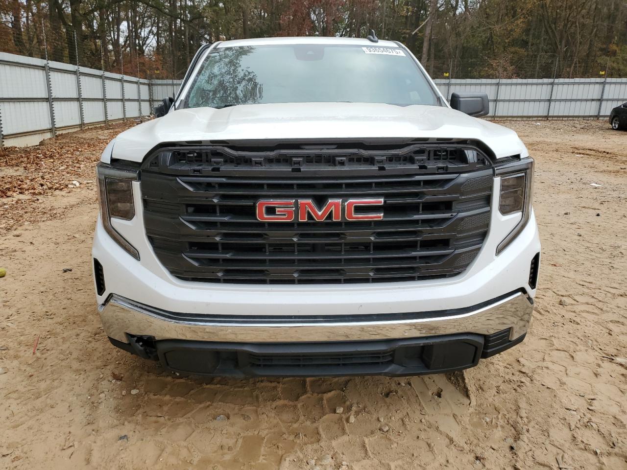 GMC Sierra C1500 Image 11