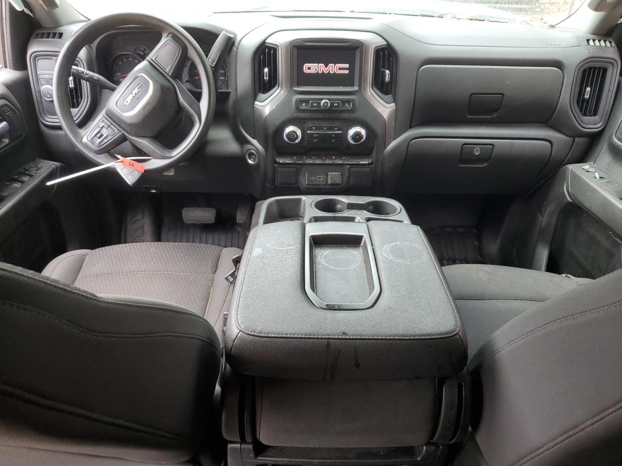 GMC Sierra C1500 Image 10