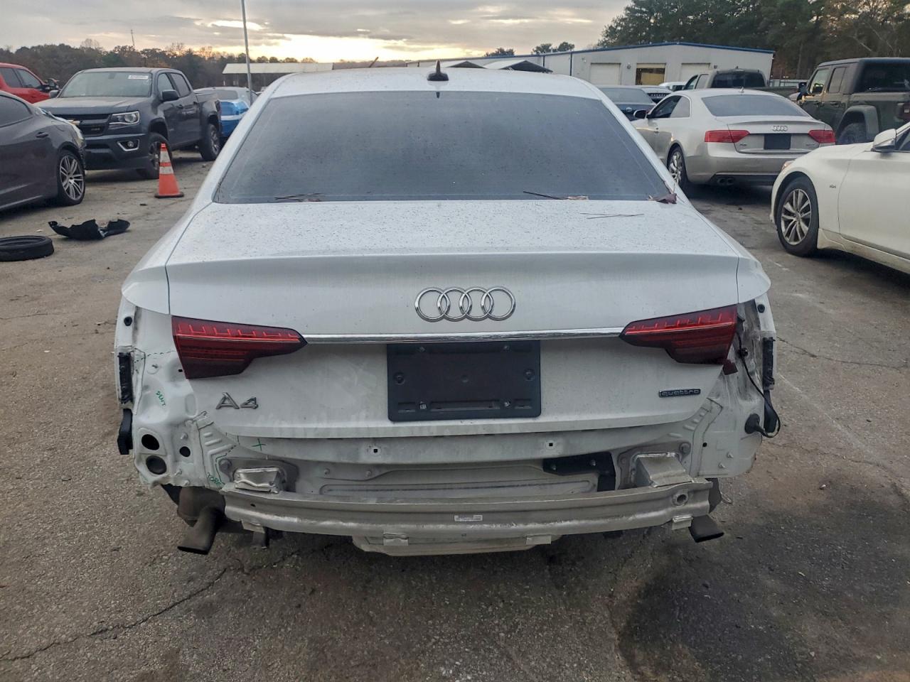 Audi A4 Premium 40 Image 5