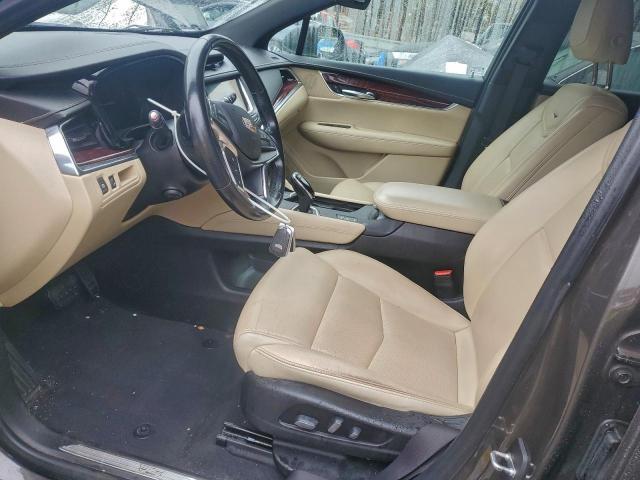 Cadillac XT5 Luxury Image 2