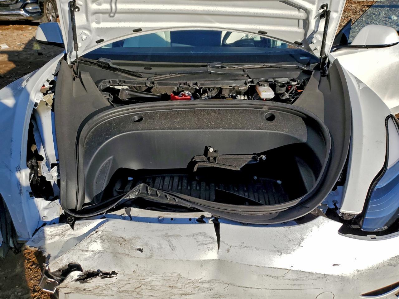 Tesla Model 3 Image 11