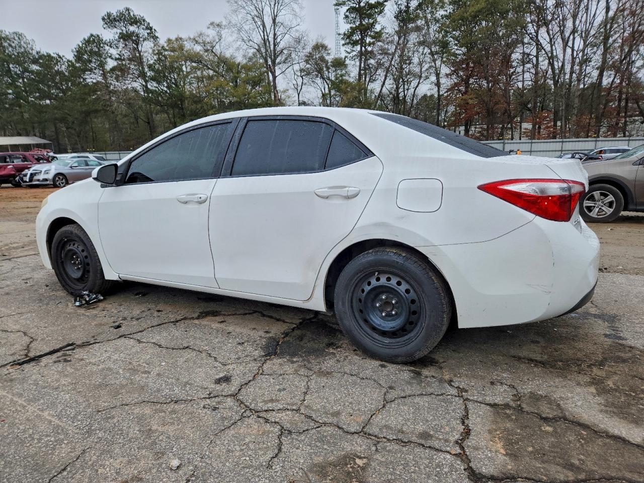 Toyota Corolla L Image 4