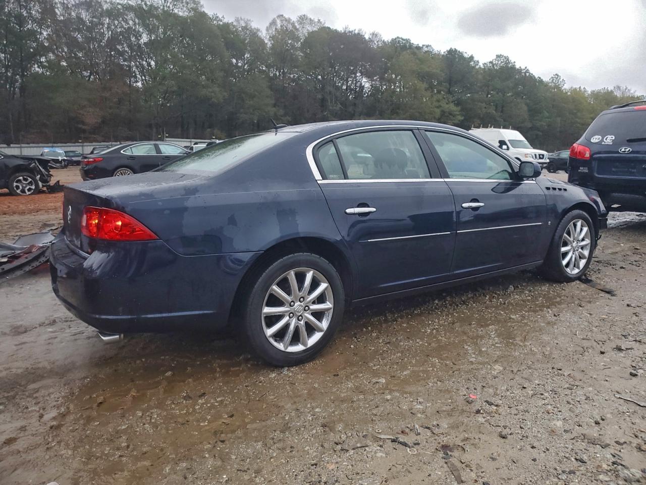 Buick Lucerne Cxs Image 3