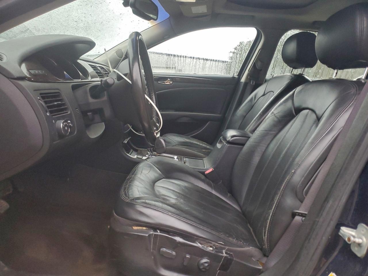 Buick Lucerne Cxs Image 12