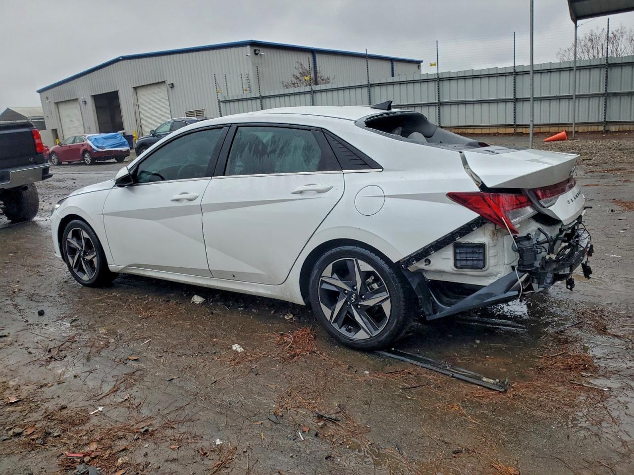 Hyundai ELANTRA Limited Image 8