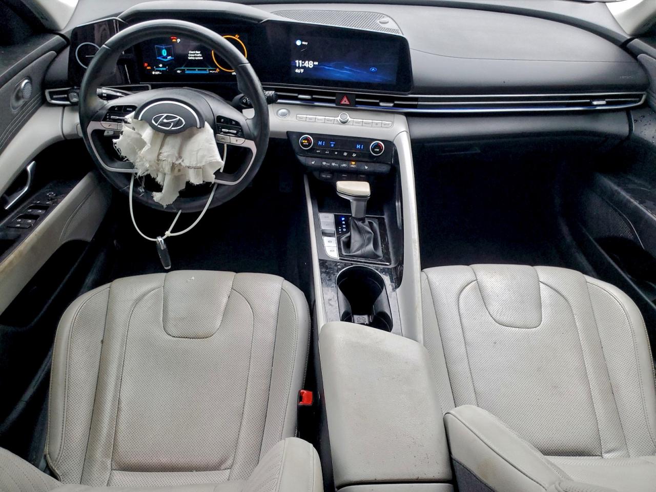 Hyundai ELANTRA Limited Image 10