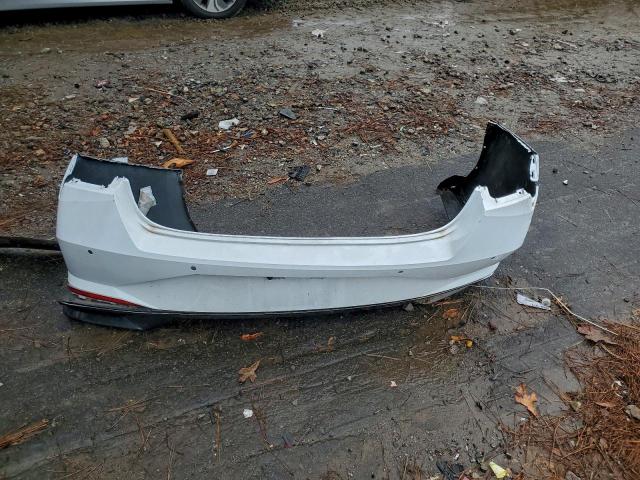 Hyundai ELANTRA Limited Image 12