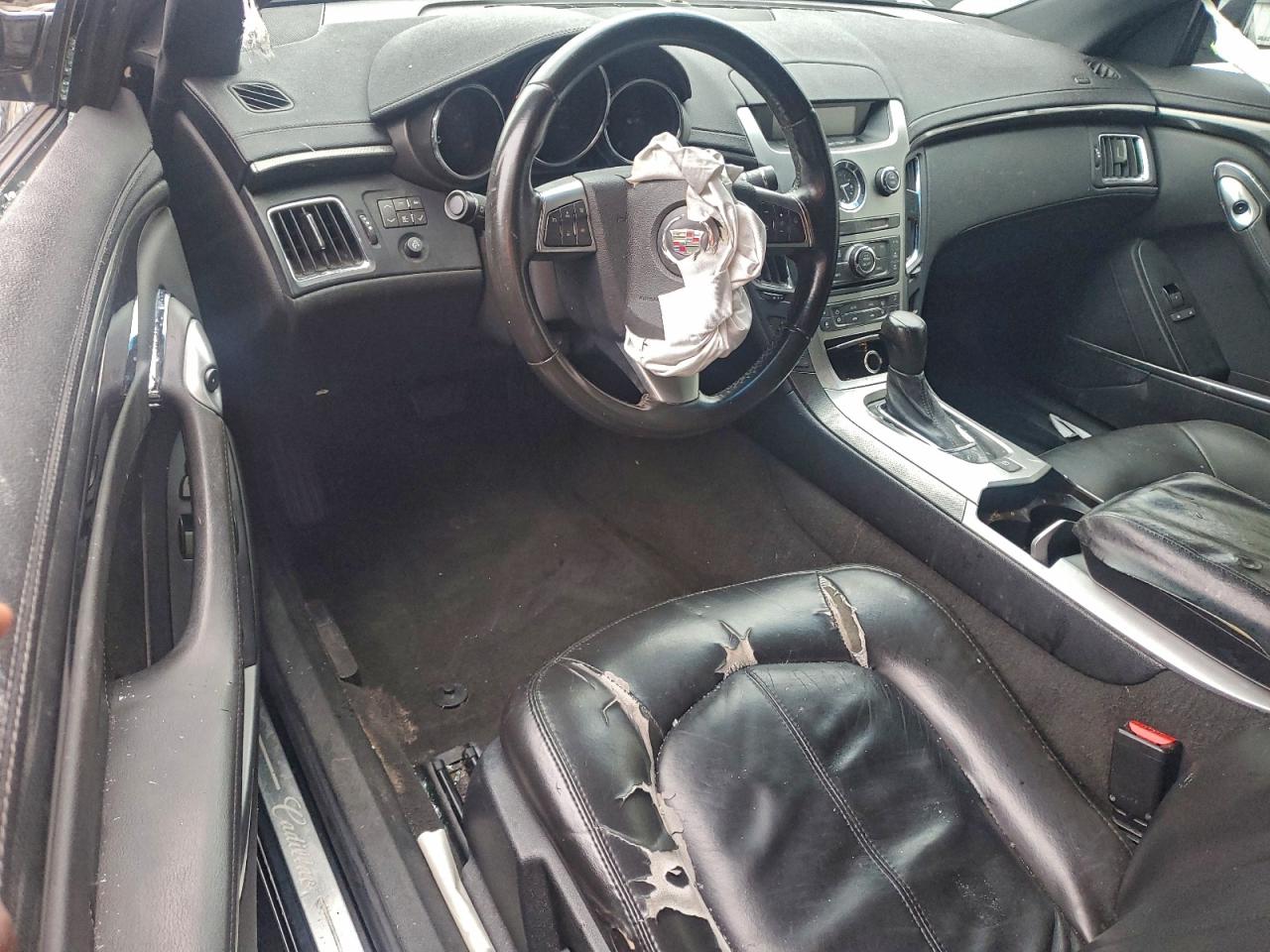 Cadillac CTS Image 10