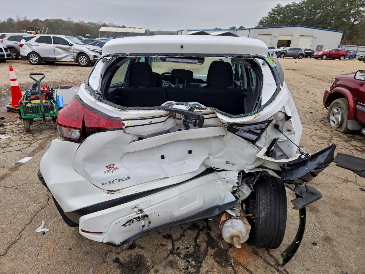 Nissan Kicks Sv Image 10