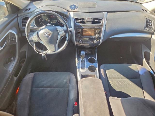 Nissan Altima 2.5 Image 8