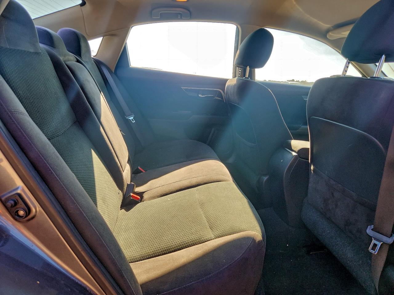 Nissan Altima 2.5 Image 3