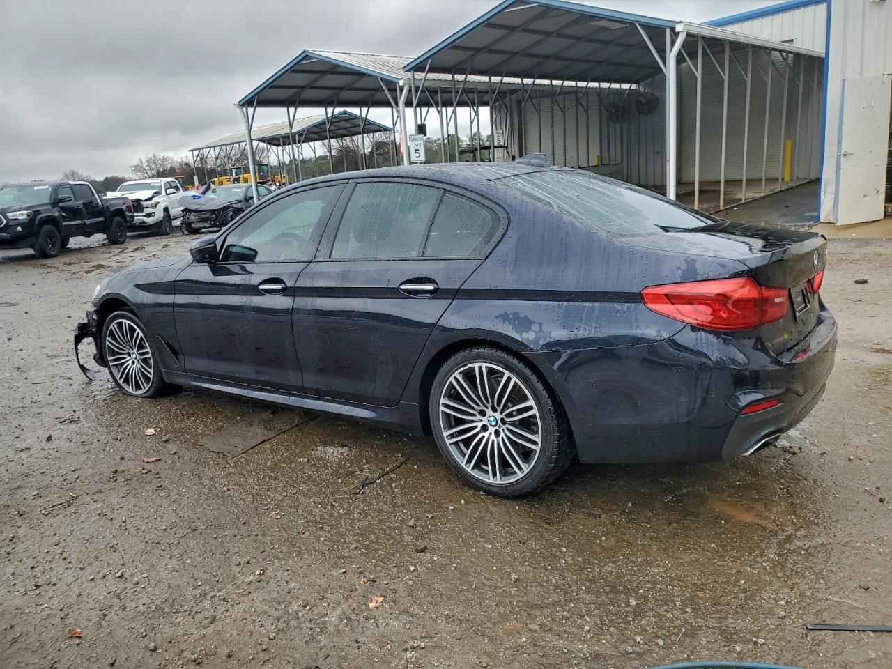 BMW 5 Series I Image 4