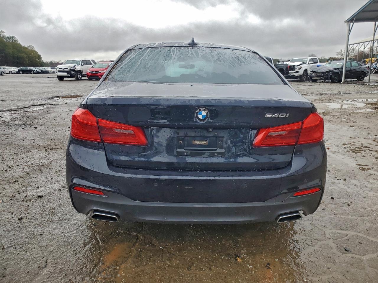 BMW 5 Series I Image 3