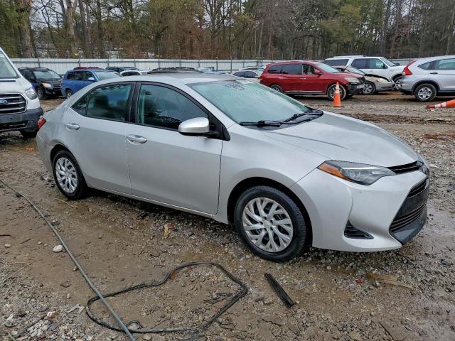 Toyota Corolla L Image 10