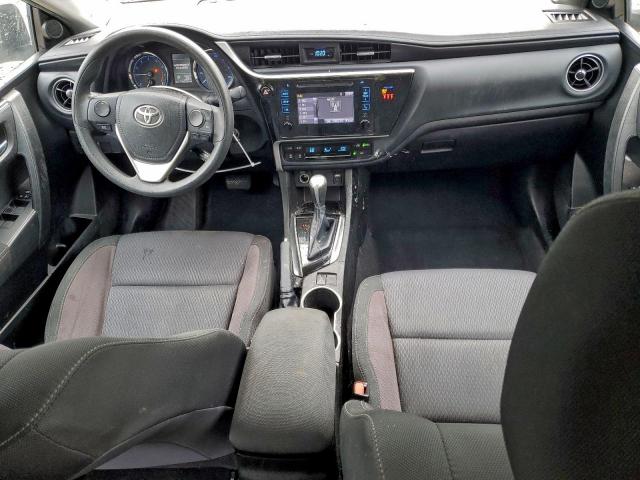Toyota Corolla L Image 2