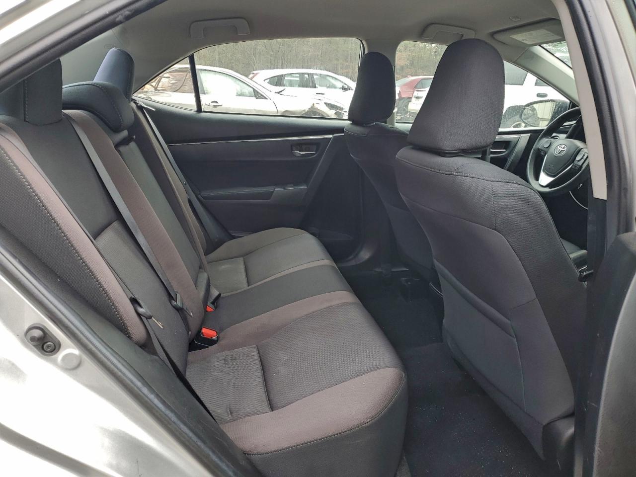 Toyota Corolla L Image 3