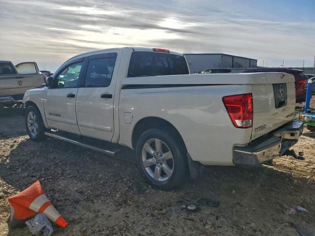 Nissan Titan Xe Image 6