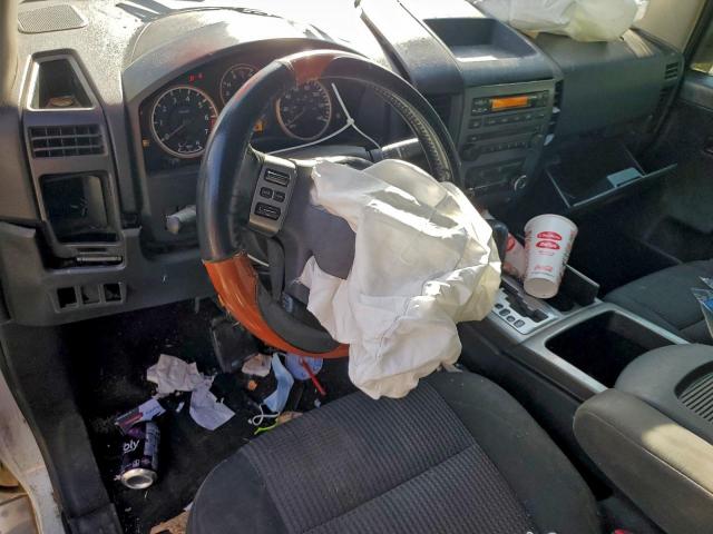 Nissan Titan Xe Image 9