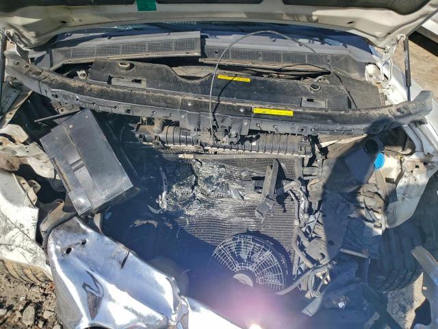 Nissan Titan Xe Image 10