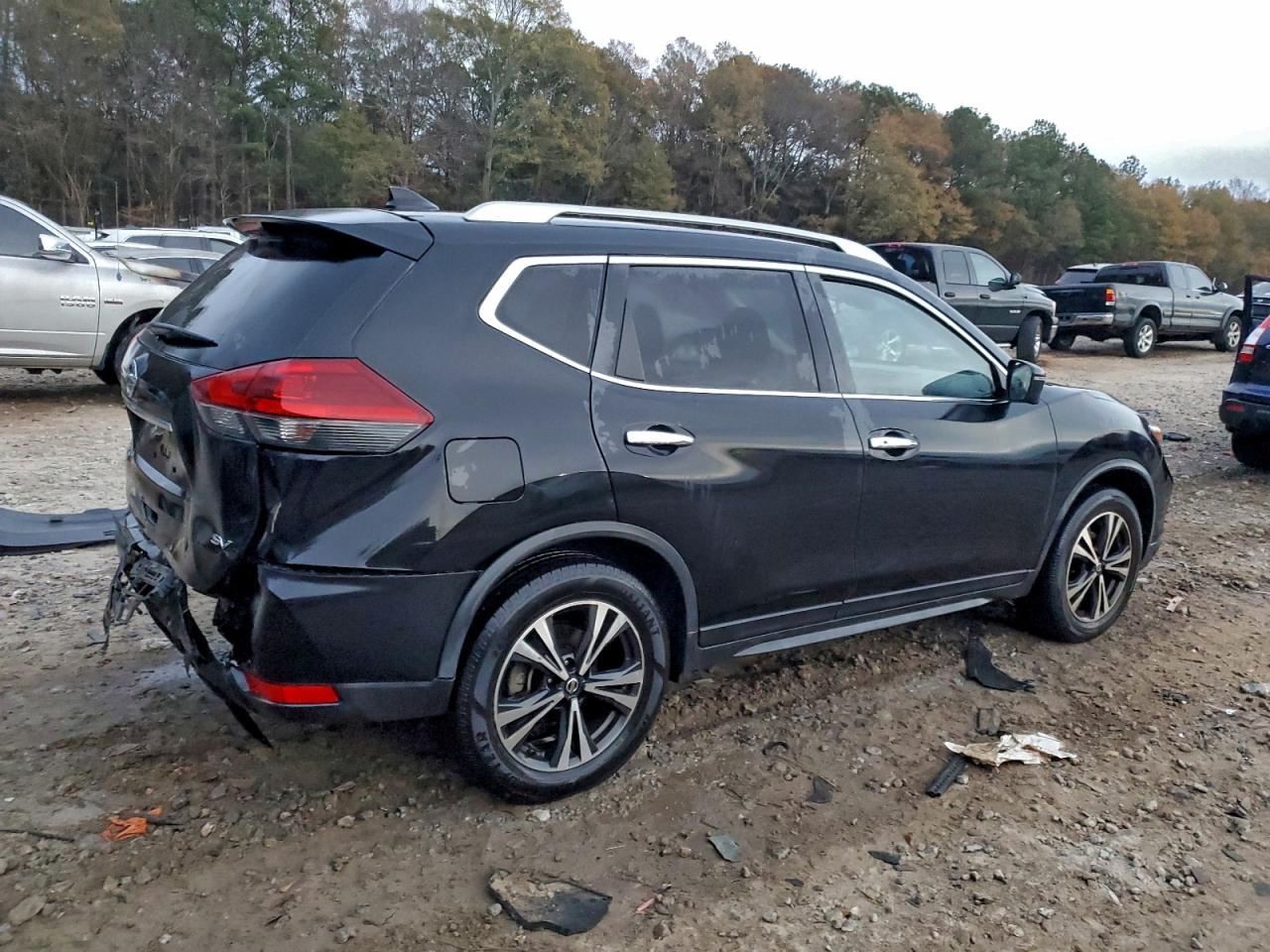 Nissan Rogue S Image 11