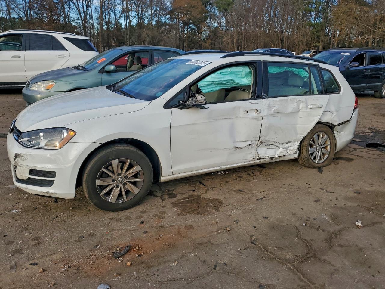 Volkswagen Golf S Image 1