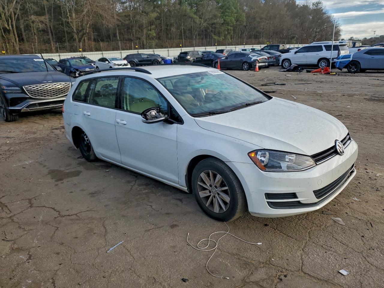 Volkswagen Golf S Image 13