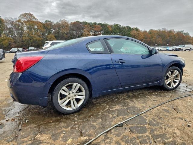 Nissan Altima S Image 10