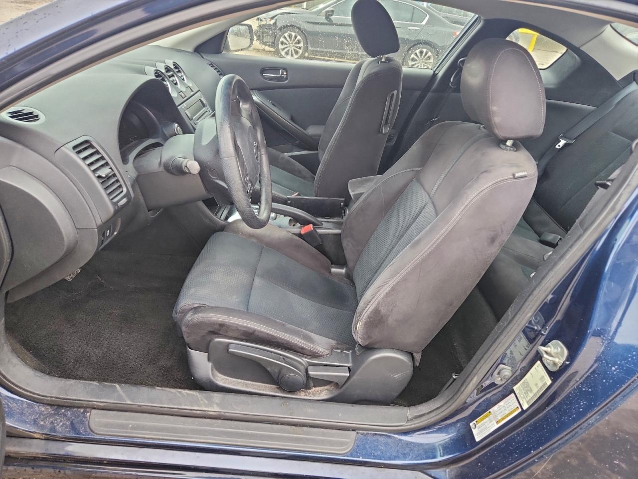 Nissan Altima S Image 11