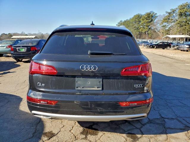 Audi Q5 Premium Plus Image 2