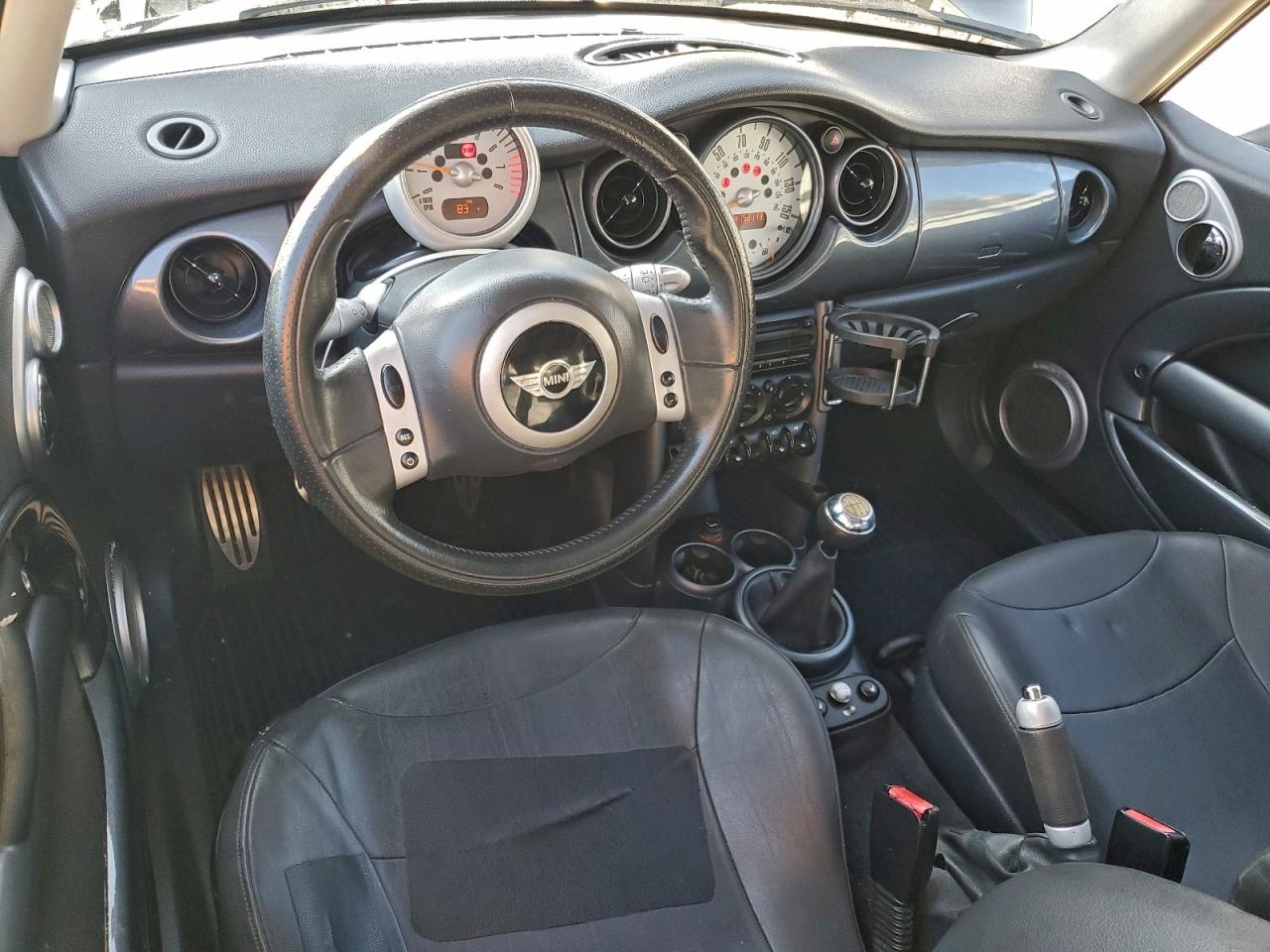 MINI Cooper S Image 10