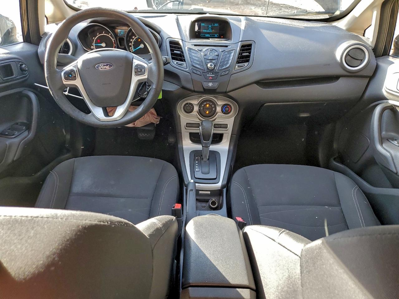 Ford Fiesta Se Image 4