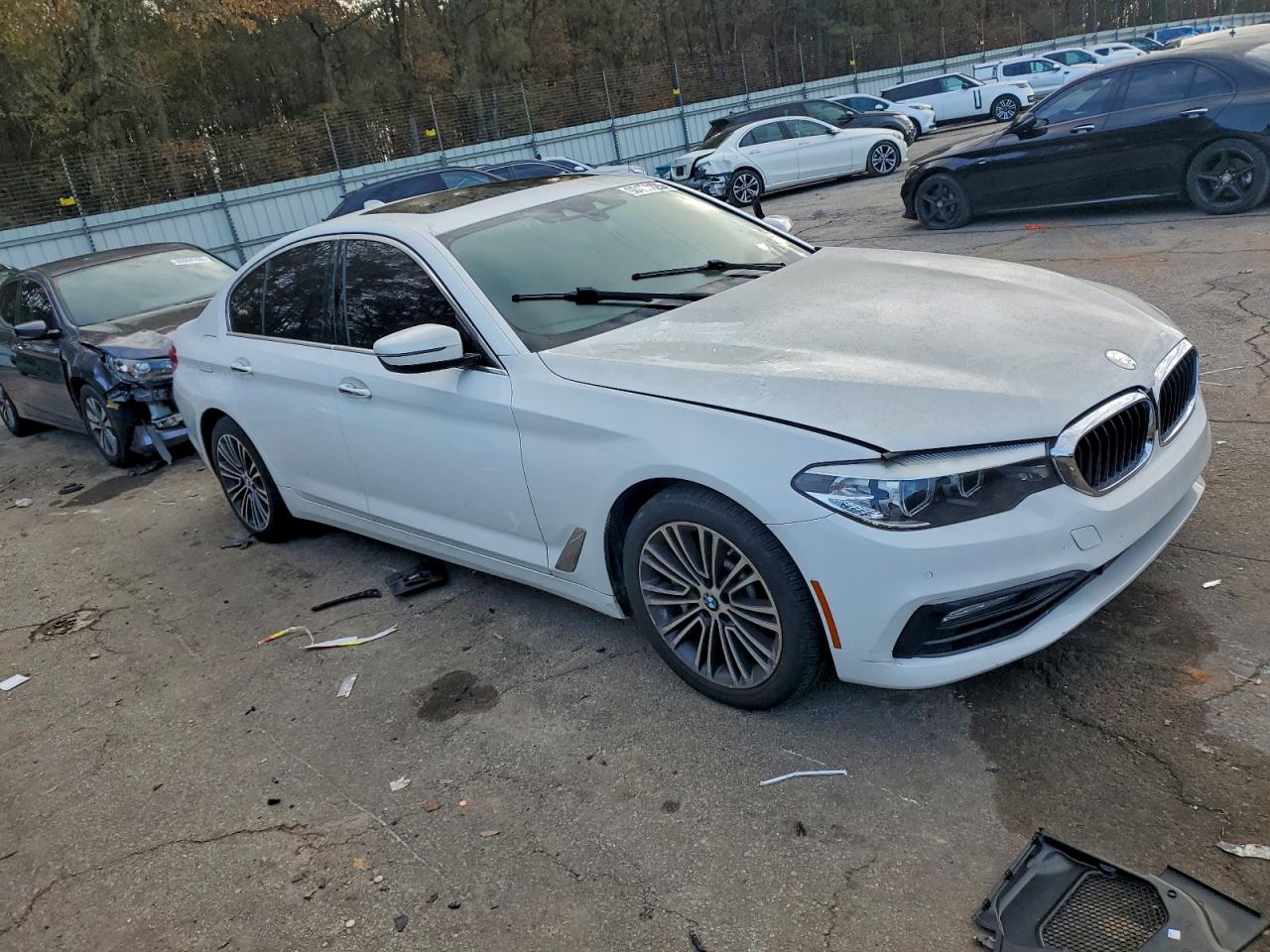 BMW 5 Series I Image 11